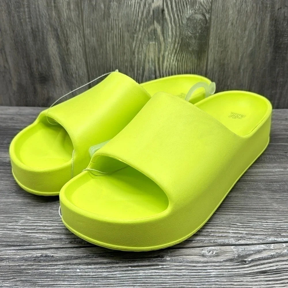 Women's Izzy Platform Sandals - Wild Fable Black Yellow